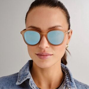 Le specs bandwagon sunglasses Tan with Blue Lense